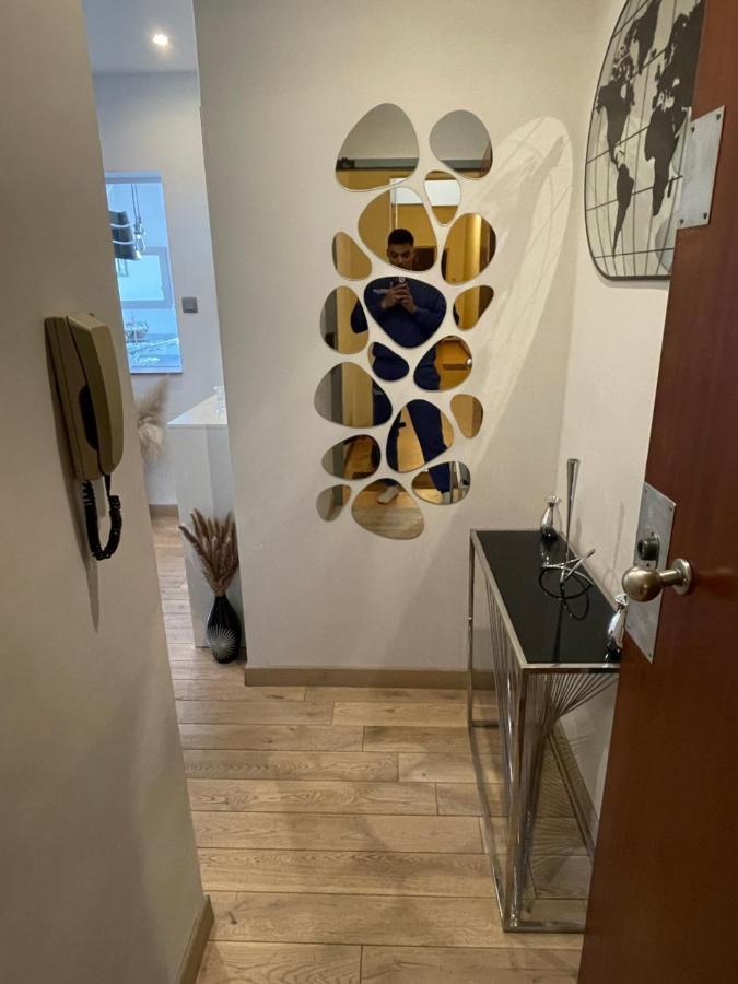 Guest Room "We Are With You In This Flat" 斯特拉斯堡 外观 照片